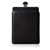 Кожаный чехол Knomo Black Slim Sleeve для iPad 9.7 чёрный